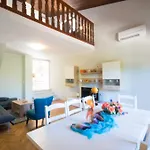 Villa Loredana, A Warm And Sunny Villa Close To The Beach
