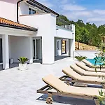 Villa Bella Draguc