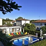 Apartment Nika 6 In Der Residenz Mit Pool Und Whirlpool In Strandnaehe