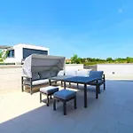 Elegant Villa With Private Pool In Bale