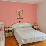 Charming Apartment In Umag With Balcony
