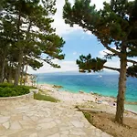 Villa Ana, A Tranquil Pool Villa Close To The Beach