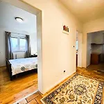 Family Apartment Monsa In Porec