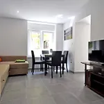 Cozy Apartment Premantura #1