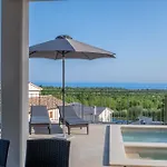 Villa Rita, A Luxurious Private Villa With A Pool Near The Sea