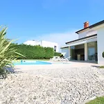 Moderne Villa Alex Exclusive In Porec Mit Pool
