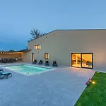Villa Ulysses -Private Pool, Sauna & Jacuzzi