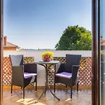 Marceta Apartment 4 - Pool And Big Garden
