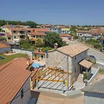 Villa Tonin For 6 People Near Pula With Jacuzzi & Children Playground