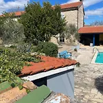 Holiday Home Ava1 With Pool & Holiday Home Ava2 With Whirlpool