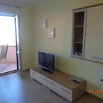 Modernes Ferienappartement Mit Drei Balkonen Mit Meerblick, In Der Naehe Des Strandes Und Des Zentrums, Mit Einem Gemeinschaftlichen Partyraum