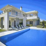 Tereza Home W Garden And Bbq