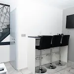 New Lovely Flat With Stunic View, Comfort Terrace,7001