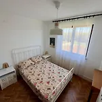 Apartman Ostrea ***