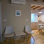 Charming One Bedroom Apartment In Vrsar Old Town