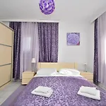 House Perci 2