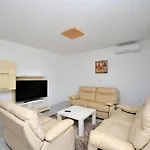 House Perci 2