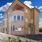 Apartments Bardak