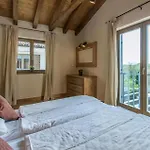 Villa Santi