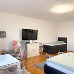Yacht Marina Apartment Pula