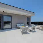 Villa Loreta With Sea View