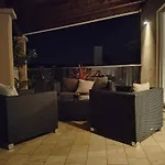Modern House Luna With Pool