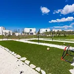 Villa Sunshine - Private Heated Pool & Sport Fields