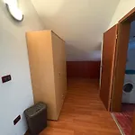Cozy Apartment Abazi