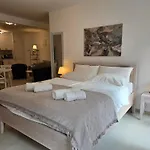 Bianco - Apartment In Centre