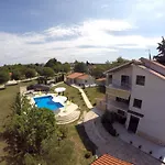 Apartments With Pool Villa Fjord