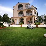 Villa Meli - Apartments Mit Meerblick