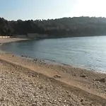 Inviting Apartment In Banjole Near Veruda Lighthouse