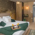 Awesome Home In Zminj With Wifi