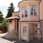 Giovanna Boutique Rooms & Pool