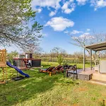 Beautiful Home In Marcana With Wifi