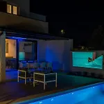 Villa Lo La By Istrialux