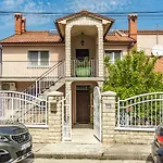 Apartment Anka Pula