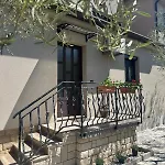 Apartment Nina With Private Pool