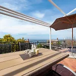 Monte Holiday Home With Jacuzzi