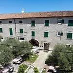 Casa Romantica La Parenzana
