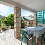 Apartments With A Parking Space Pula - 2252