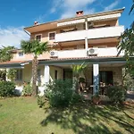 Apartments Devescovi 480