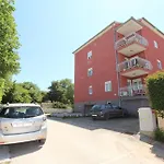 Apartment Hari