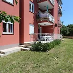 Apartment Hari