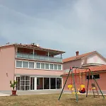 Apartment Zubonja