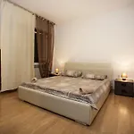 Apartment Tia