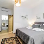 Polai Center Apartments
