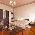 Apartments By The Sea 1050