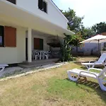 Apartment Bobins