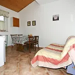 Apartment Robi